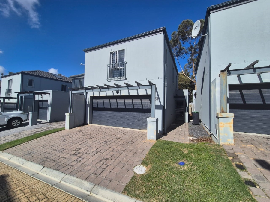 To Let 3 Bedroom Property for Rent in Langeberg Heights Western Cape